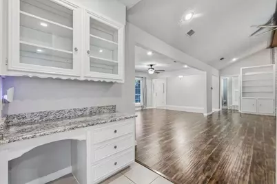 5925 Rayburn Drive, Fort Worth, TX 76133 - Photo 13