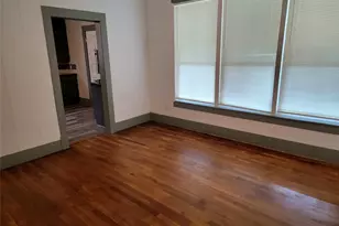 400 W Washington St, Clarksville, TX 75426 - Photo 3