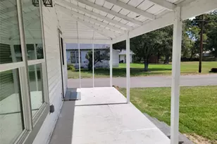 400 W Washington St, Clarksville, TX 75426 - Photo 33