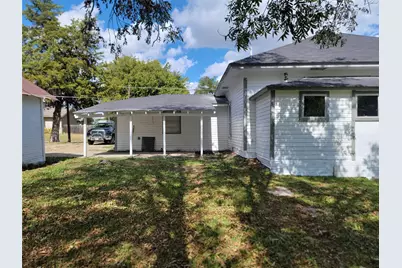 400 W Washington Street, Clarksville, TX 75426 - Photo 35