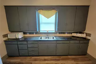 400 W Washington St, Clarksville, TX 75426 - Photo 7