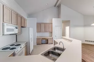 8801 Holly St, Frisco, TX 75034 - Photo 9