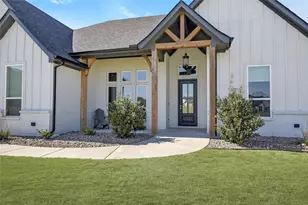 223 Columbia Ct, Springtown, TX 76082 - Photo 1