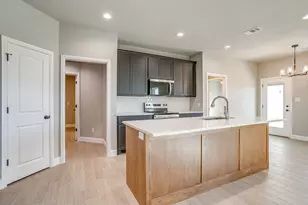 311 Poinsetta Dr, Palmer, TX 75152 - Photo 9