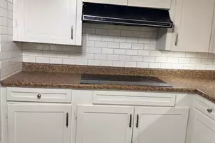 907 Elizabeth Blvd, Granbury, TX 76048 - Photo 17