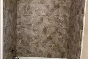 907 Elizabeth Blvd, Granbury, TX 76048 - Photo 23