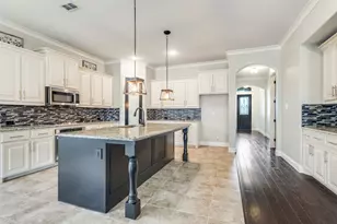 1304 Venezia Ln, Lewisville, TX 75077 - Photo 11