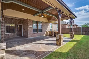 1304 Venezia Ln, Lewisville, TX 75077 - Photo 35