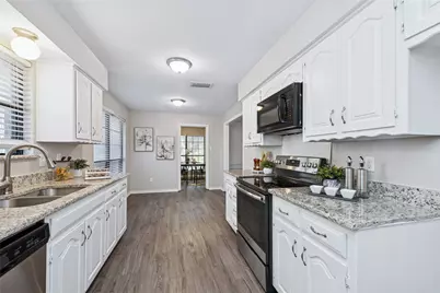 1930 Vista Oaks Drive, Carrollton, TX 75007 - Photo 19