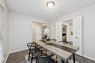 1930 Vista Oaks Dr, Carrollton, TX 75007 - Photo 5