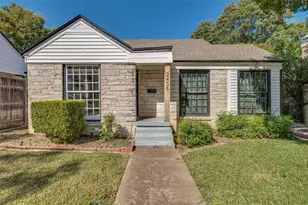 2435 W 10th St, Dallas, TX 75211 - Photo 1
