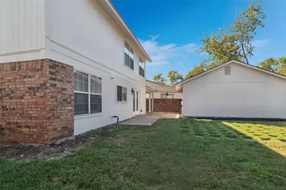 1739 Hartford Drive, Carrollton, TX 75007 - Photo 23