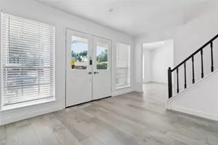 1739 Hartford Dr, Carrollton, TX 75007 - Photo 3