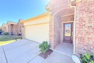 11412 Woody Crk Trl, Aubrey, TX 76227 - Photo 3