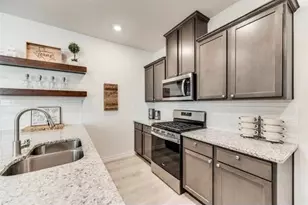 2621 Franklin Dr, Celina, TX 75009 - Photo 9