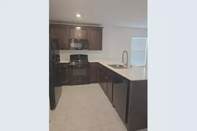 14017 Ilderton Street, Pilot Point, TX 76258 - Photo 5