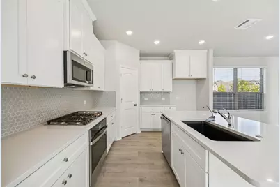 2101 Lone Oak Trail, Mesquite, TX 75181 - Photo 3