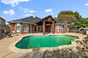 7 Equestrian Ct, Mansfield, TX 76063 - Photo 5