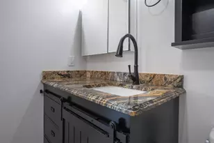 910 Houston St, Fort Worth, TX 76102 - Photo 13