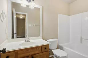 10713 Many Oaks Dr, Fort Worth, TX 76140 - Photo 7