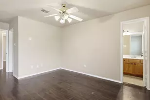 10713 Many Oaks Dr, Fort Worth, TX 76140 - Photo 17