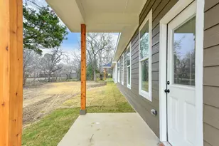 605 N Getzendaner St, Waxahachie, TX 75165 - Photo 29