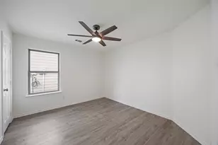 1605 Village Park Trail, Burleson, TX 76028 - Photo 25