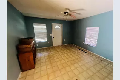 106 Columbia Street, Cleburne, TX 76031 - Photo 9