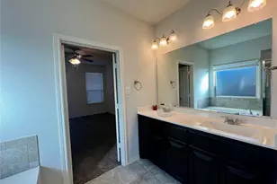 461 Creek Terrace Dr, Saginaw, TX 76131 - Photo 17