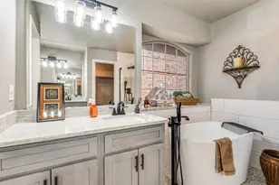 1502 Hamilton Dr, Cedar Hill, TX 75104 - Photo 9