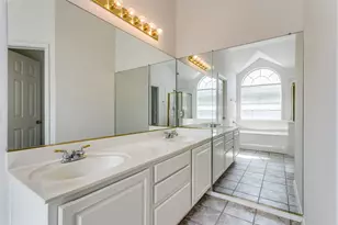 2668 Bent Tree Dr, Hurst, TX 76054 - Photo 9