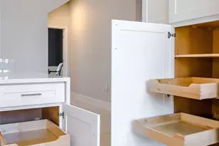 5919 Mapleshade Ln, Dallas, TX 75252 - Photo 11