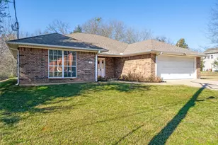 103 Lyle St, Gladewater, TX 75647 - Photo 29