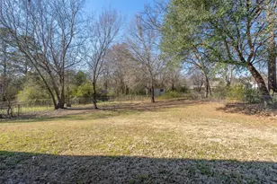 103 Lyle St, Gladewater, TX 75647 - Photo 25