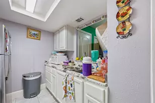 8001 Rothington Rd, Dallas, TX 75227 - Photo 37