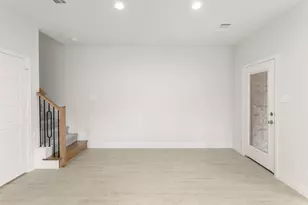 6949 Mustang Isle Dr, Dallas, TX 75228 - Photo 13