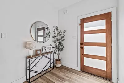 916 Devils River Drive, Granbury, TX 76048 - Photo 5