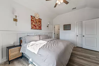 916 Devils River Drive, Granbury, TX 76048 - Photo 17