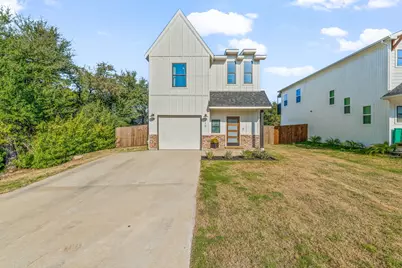 916 Devils River Drive, Granbury, TX 76048 - Photo 1