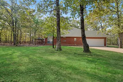 700 Hidden Lake Drive, Powderly, TX 75473 - Photo 17