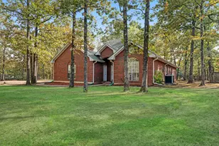 700 Hidden Lake Dr, Powderly, TX 75473 - Photo 15