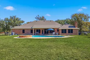113 Green Oaks Ct, Hudson Oaks, TX 76087 - Photo 37