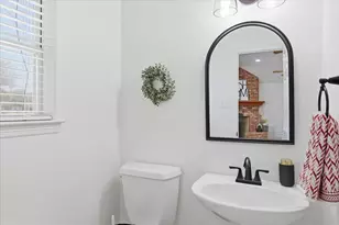 113 Green Oaks Ct, Hudson Oaks, TX 76087 - Photo 17