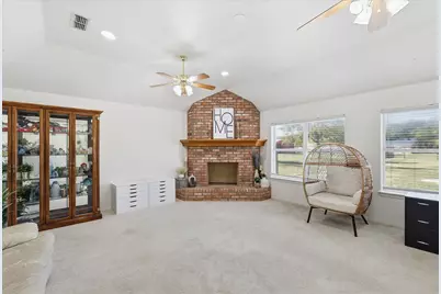 113 Green Oaks Court, Hudson Oaks, TX 76087 - Photo 15