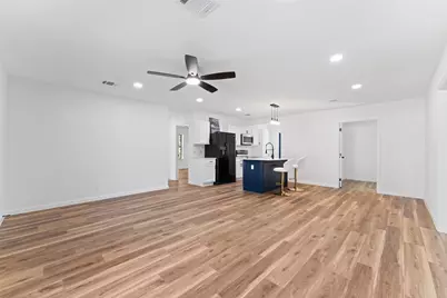 326 Brownlee, Dallas, TX 75224 - Photo 7