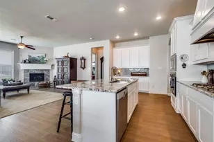 2706 Point Vista Dr, Lewisville, TX 75067 - Photo 11