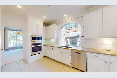 2725 Green Oak Court, Highland Village, TX 75077 - Photo 11