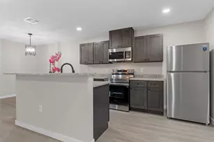 1105 N 11th St, Waco, TX 76707 - Photo 7