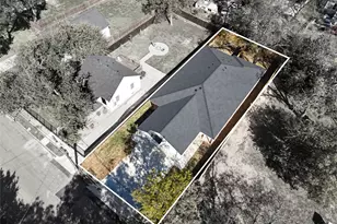 1105 N 11th St, Waco, TX 76707 - Photo 3