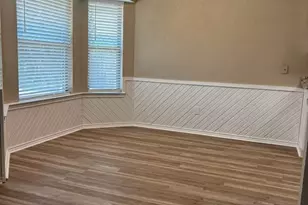 2510 Cedarcrest Ct, Granbury, TX 76048 - Photo 11